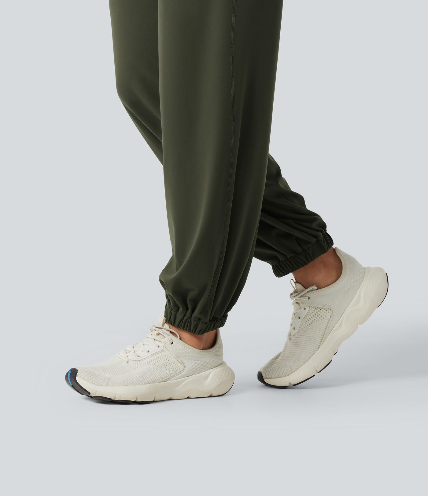 Halara UltraSculpt™ - Schmal zulaufende Yoga-Jogginghose mit hohem Bund, Seitentaschen und Bauchkontrolle Halara UltraSculpt™ - Schmal zulaufende Yoga-Jogginghose mit hohem Bund, Seitentaschen und Bauchkontrolle