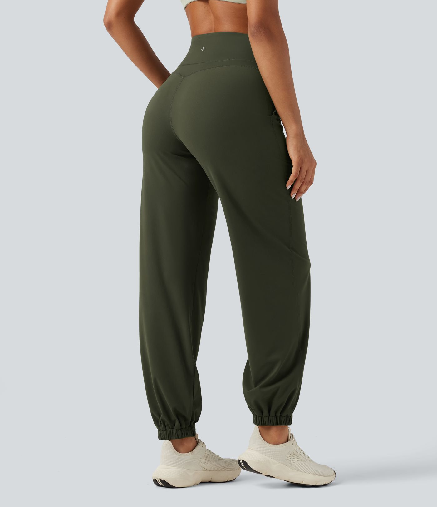 Halara UltraSculpt™ - Schmal zulaufende Yoga-Jogginghose mit hohem Bund, Seitentaschen und Bauchkontrolle Halara UltraSculpt™ - Schmal zulaufende Yoga-Jogginghose mit hohem Bund, Seitentaschen und Bauchkontrolle