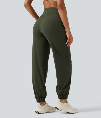 Halara UltraSculpt™ - Schmal zulaufende Yoga-Jogginghose mit hohem Bund, Seitentaschen und Bauchkontrolle Halara UltraSculpt™ - Schmal zulaufende Yoga-Jogginghose mit hohem Bund, Seitentaschen und Bauchkontrolle