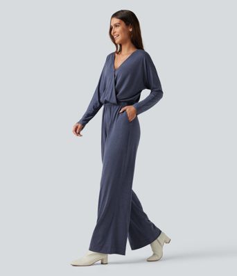 Büro-Jumpsuit mit V-Ausschnitt, Seitentaschen und langen Ärmeln Büro-Jumpsuit mit V-Ausschnitt, Seitentaschen und langen Ärmeln