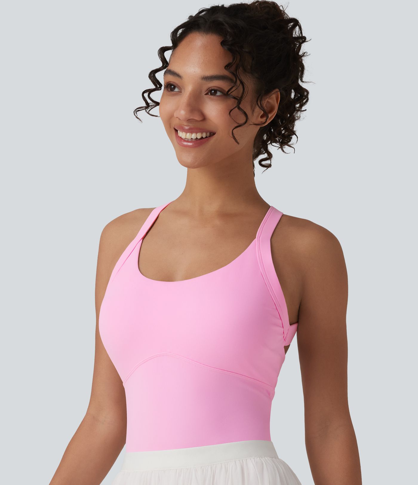 Body SoftlyZero™ Airy col U sans manches dos torsadé ouvert effet frais InstantCool avec boucle réglable et brassière intégrée Body SoftlyZero™ Airy col U sans manches dos torsadé ouvert effet frais InstantCool avec boucle réglable et brassière intégrée