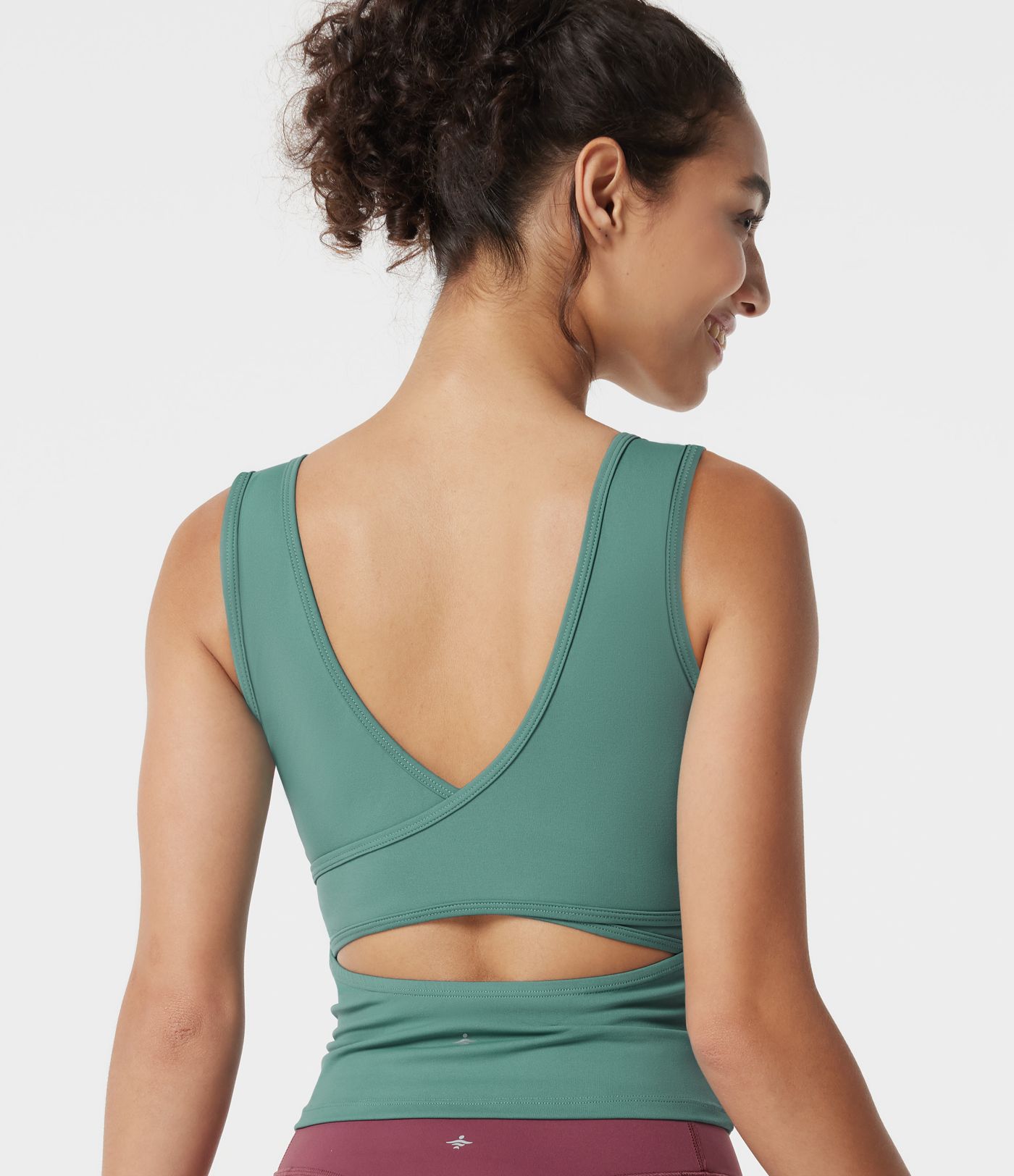 Lässiges Tanktop mit U-Ausschnitt und integriertem BH Lässiges Tanktop mit U-Ausschnitt und integriertem BH