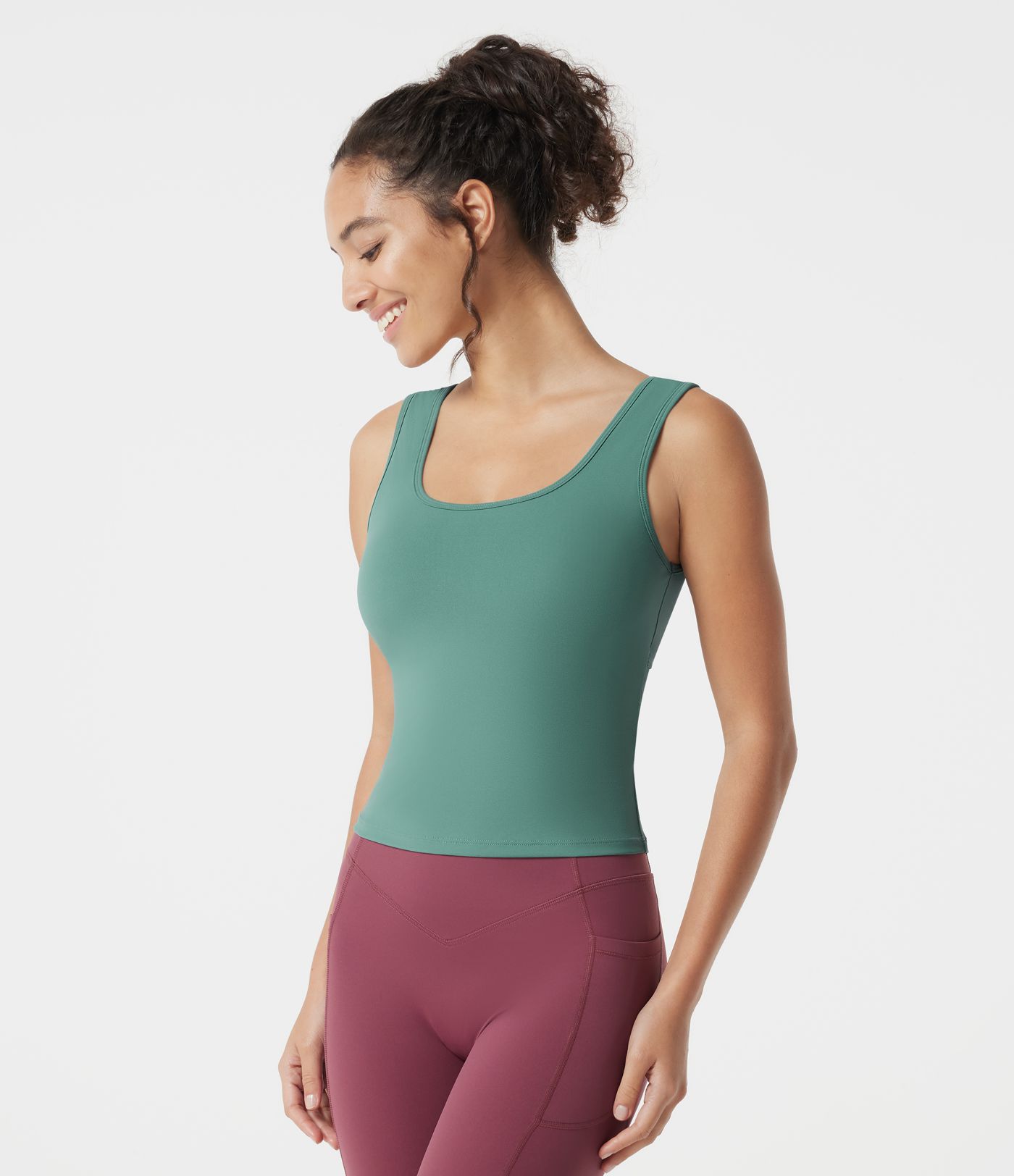 U Neck Built-in Bra Casual Tank Top