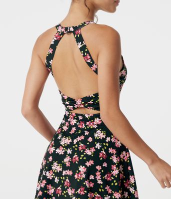 Robe active mini 2-en-1 pour la danse à petit motif fleuri, avec soutien-gorge intégré et poches - Édition Easy Peezy Robe active mini 2-en-1 pour la danse à petit motif fleuri, avec soutien-gorge intégré et poches - Édition Easy Peezy