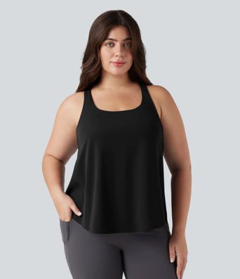 Top de running talla grande Halara UltraSculpt™ con escote redondo y bajo curvo Top de running talla grande Halara UltraSculpt™ con escote redondo y bajo curvo