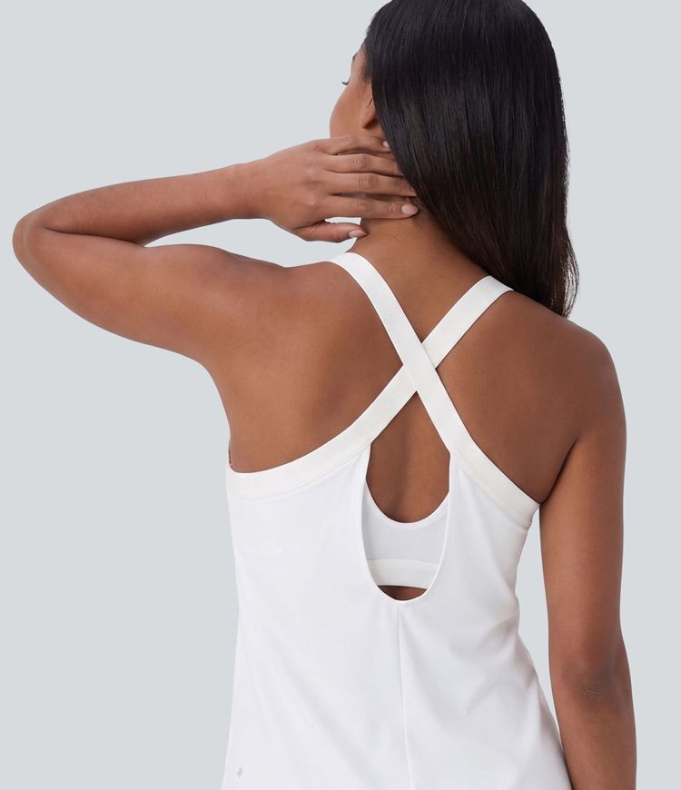 Rückenfreies Yoga-Tanktop mit U-Ausschnitt, überkreuzten Trägern und abgerundetem Saum Rückenfreies Yoga-Tanktop mit U-Ausschnitt, überkreuzten Trägern und abgerundetem Saum