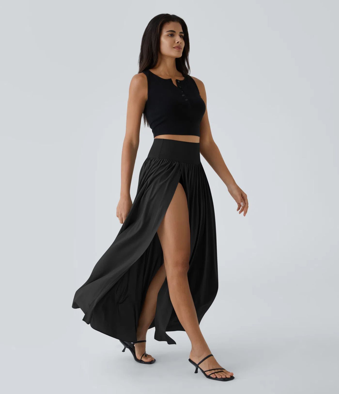 Breezeful™ Hoch taillierter, plissierter, 2-in-1-Flowy-Maxi-Freizeitrock mit Schlitz, schnell trocknend Breezeful™ Hoch taillierter, plissierter, 2-in-1-Flowy-Maxi-Freizeitrock mit Schlitz, schnell trocknend