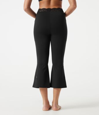Halara UltraSculpt™ V-Shaped High Waisted Contrast Lace Cropped Yoga Flare Leggings with Pockets