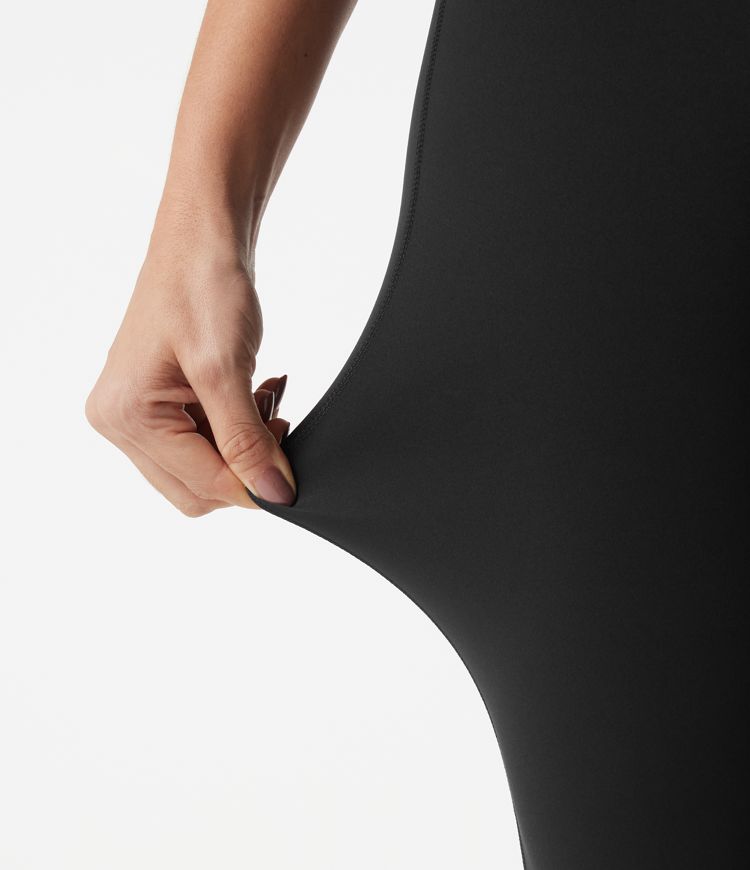 Halara UltraSculpt™ V-Shaped High Waisted Contrast Lace Cropped Yoga Flare Leggings with Pockets