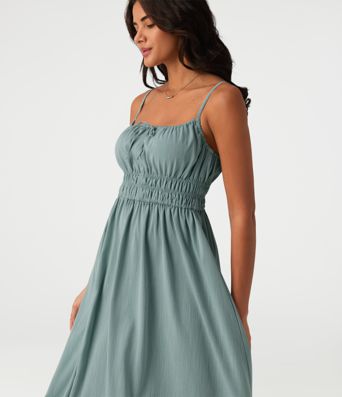 Robe nuisette mi-longue fluide à nouer devant, effet lin, décontractée Robe nuisette mi-longue fluide à nouer devant, effet lin, décontractée
