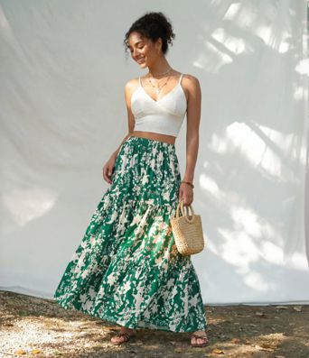 Jupe maxi fluide à taille haute, imprimé floral, à étages, style resort