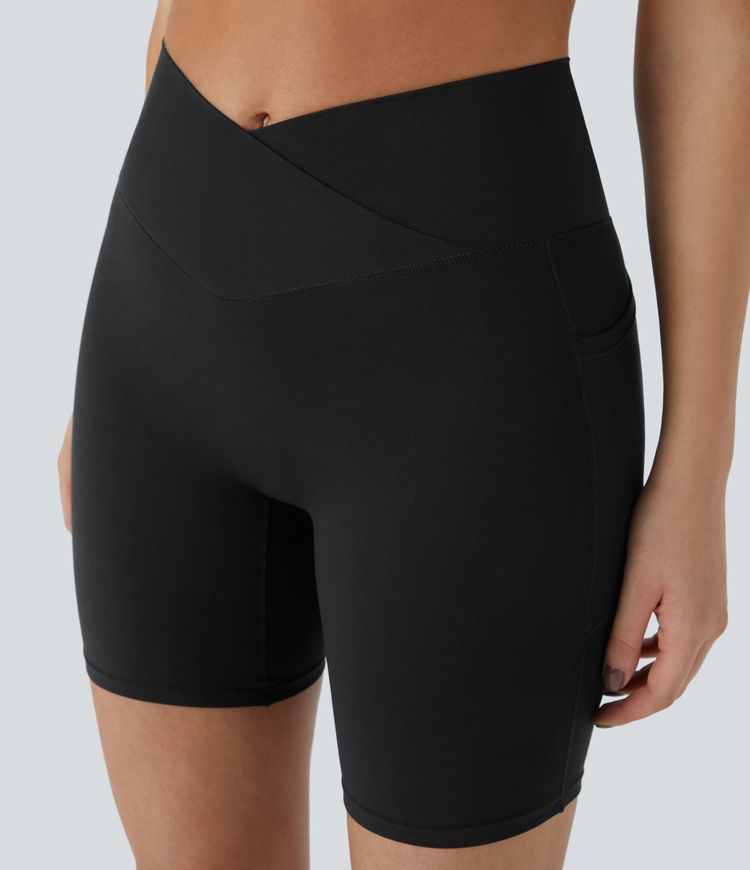 Softlyzero™ Plush Crossover-Yoga-Bikershorts mit hoher Taille und Seitentasche, 17,8 cm Softlyzero™ Plush Crossover-Yoga-Bikershorts mit hoher Taille und Seitentasche, 17,8 cm