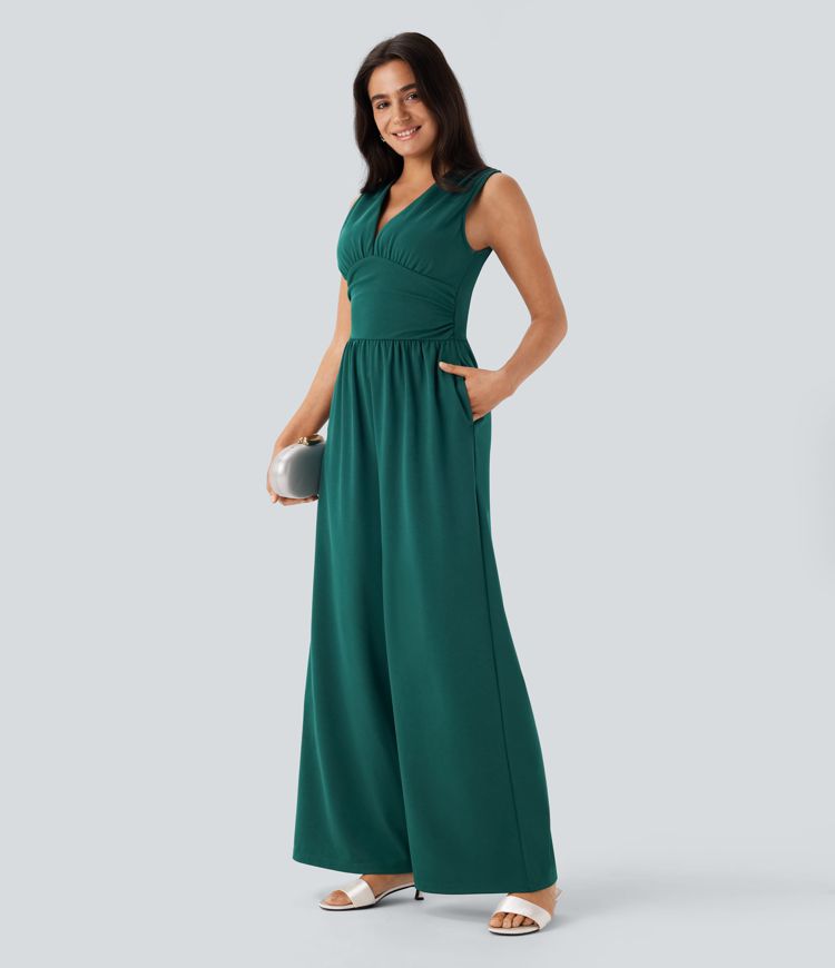 Ärmelloser, geraffter Party-Jumpsuit mit V-Ausschnitt, Seitentaschen und unsichtbarem Reißverschluss - pipi-praktisch Ärmelloser, geraffter Party-Jumpsuit mit V-Ausschnitt, Seitentaschen und unsichtbarem Reißverschluss - pipi-praktisch