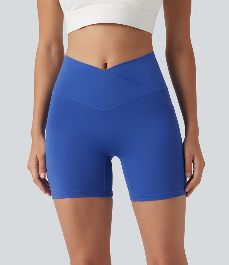 SoftlyZero™ - Yoga-Biker-Shorts mit hohem Crossover-Bund und Seitentaschen - 12,7 cm, UPF50+ SoftlyZero™ - Yoga-Biker-Shorts mit hohem Crossover-Bund und Seitentaschen - 12,7 cm, UPF50+