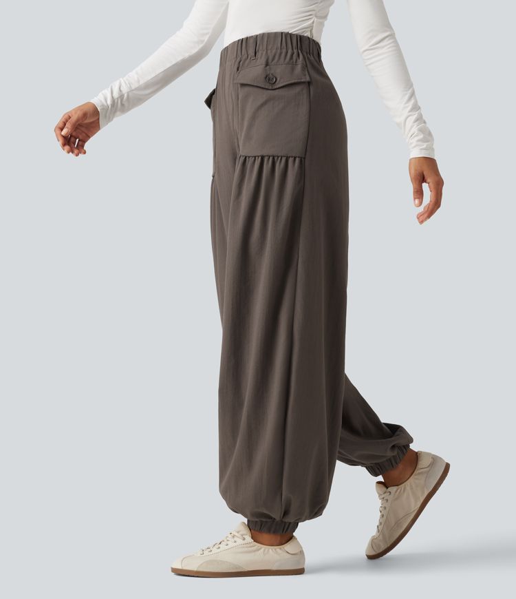 Lässige, geraffte Baggy-Joggers in Leinenoptik mit hohem Bund und Seitentaschen Lässige, geraffte Baggy-Joggers in Leinenoptik mit hohem Bund und Seitentaschen