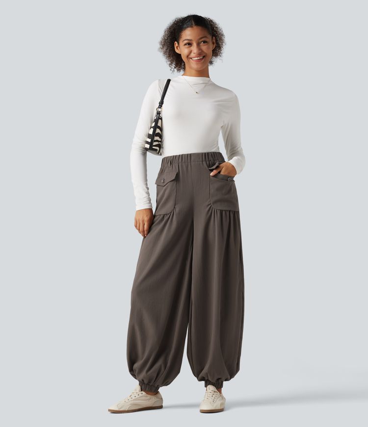 Lässige, geraffte Baggy-Joggers in Leinenoptik mit hohem Bund und Seitentaschen Lässige, geraffte Baggy-Joggers in Leinenoptik mit hohem Bund und Seitentaschen