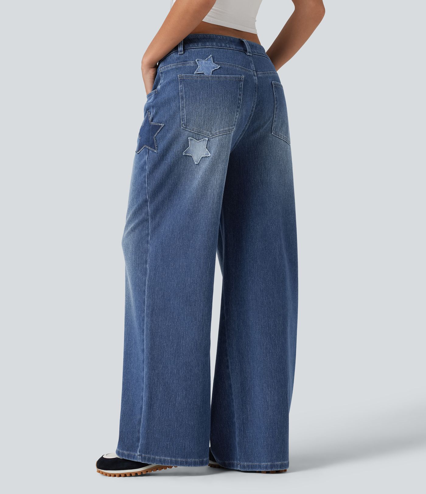 Halara Flex™ - Lässige Baggy-Jeans mit hohem Bund, mehreren Taschen und Stickereimuster Halara Flex™ - Lässige Baggy-Jeans mit hohem Bund, mehreren Taschen und Stickereimuster