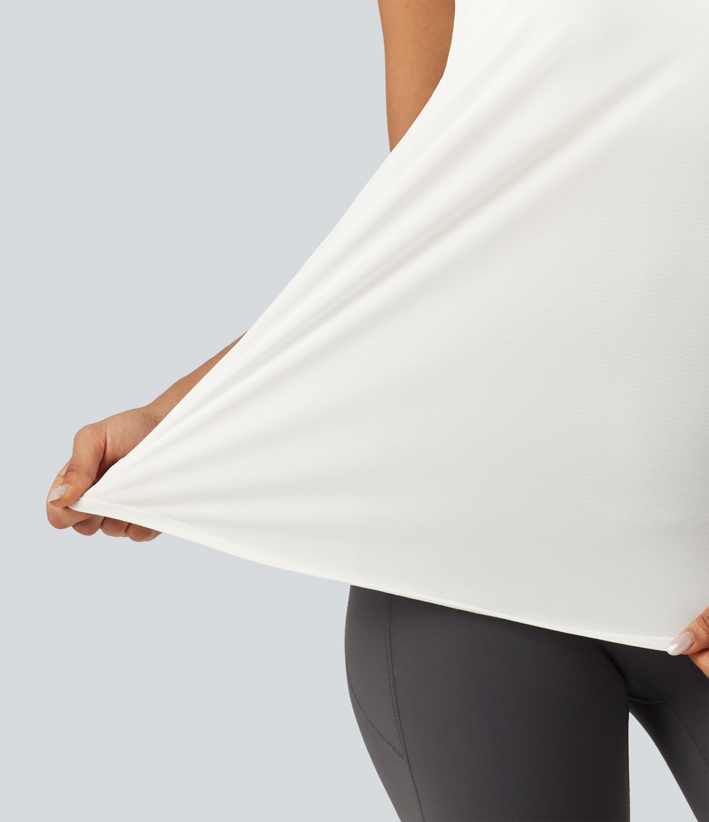 Lauf-Tanktop mit Kontrast-Mesh und abgerundetem Saum - extralang Lauf-Tanktop mit Kontrast-Mesh und abgerundetem Saum - extralang