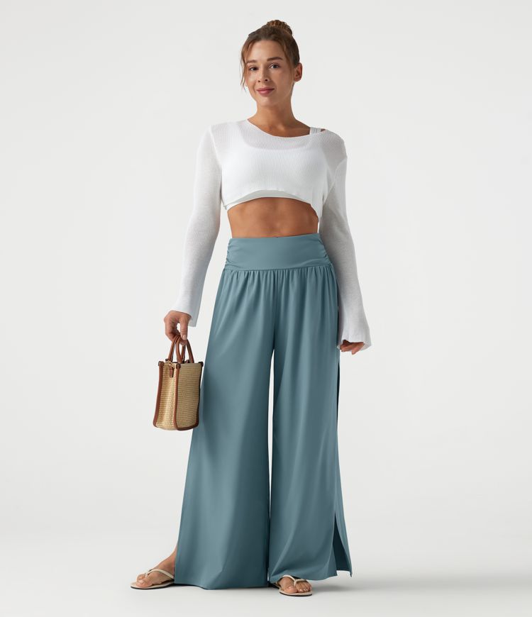Pantalon fluide Breezeful™ taille haute à séchage rapide avec fronces, fente et poches Pantalon fluide Breezeful™ taille haute à séchage rapide avec fronces, fente et poches
