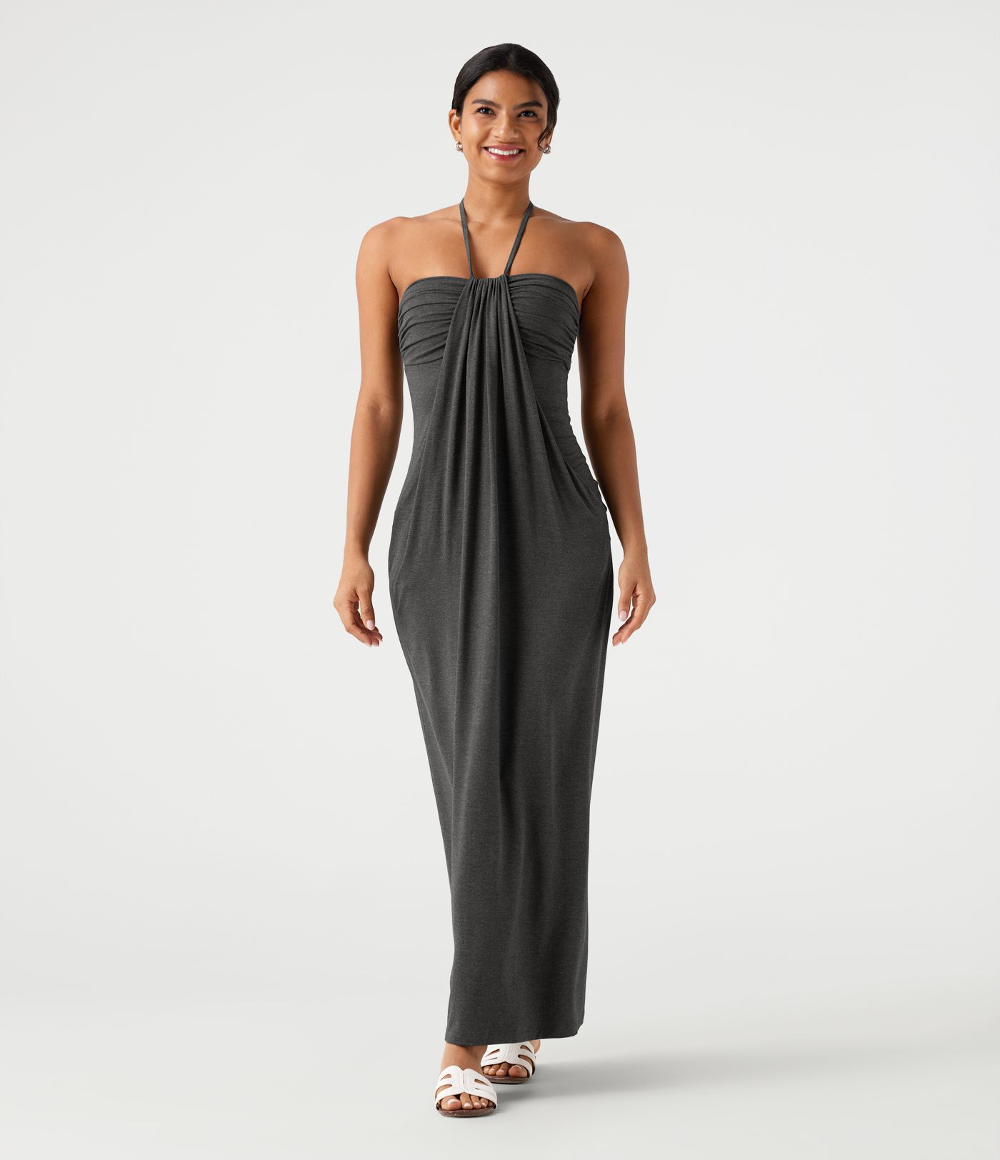 Robe maxi à col licou et nouée au dos, avec poches Robe maxi à col licou et nouée au dos, avec poches