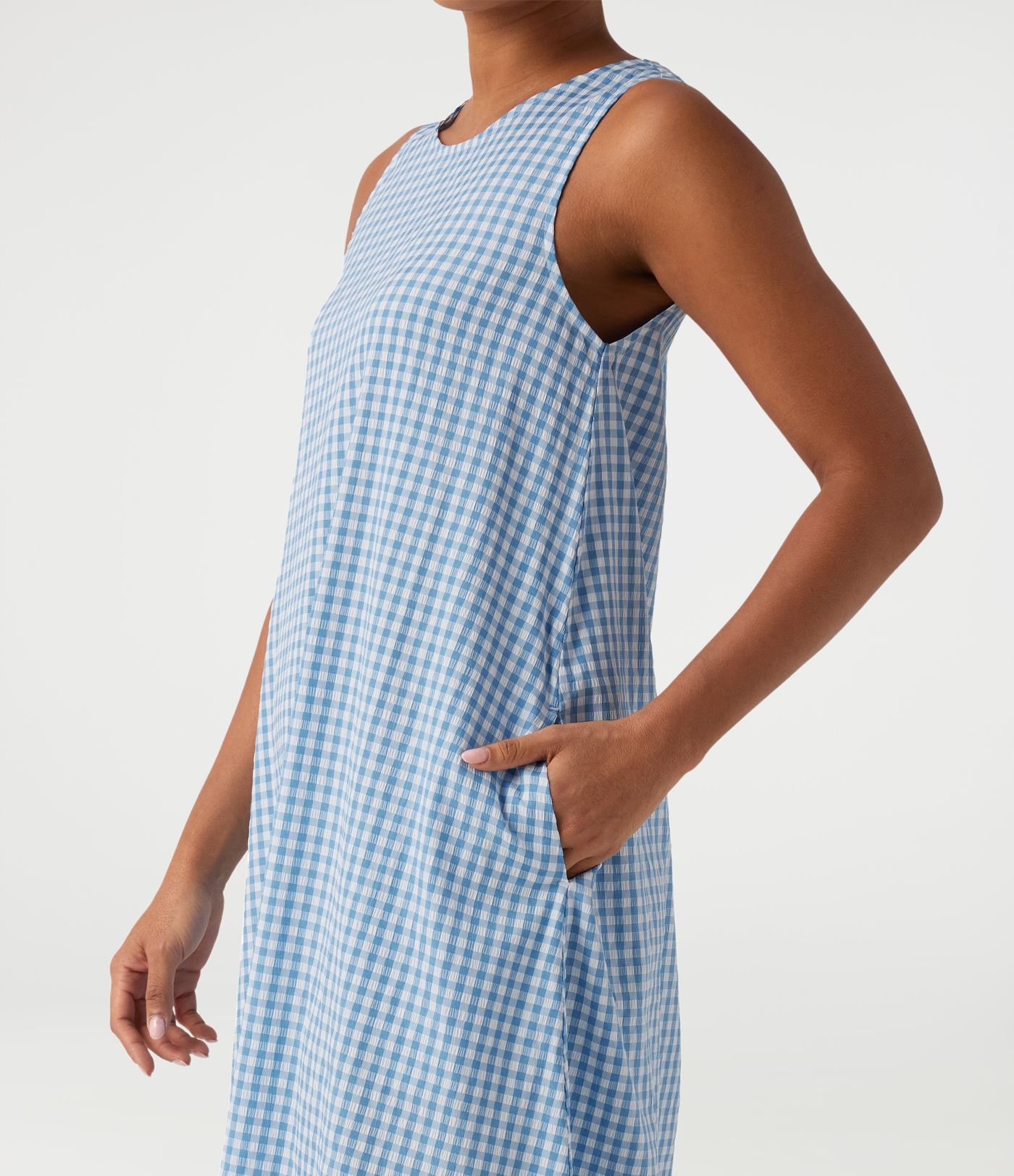 Round Neck Sleeveless Midi Crinkle Gingham Casual Tank Dress with Pockets