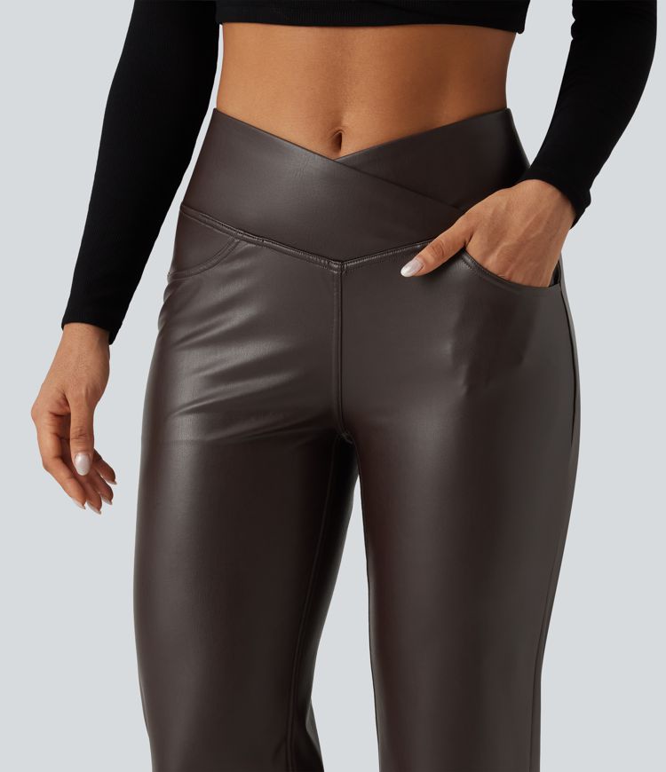 Pantalon droit taille haute croisée gainant en simili stretch doublé polaire avec poches