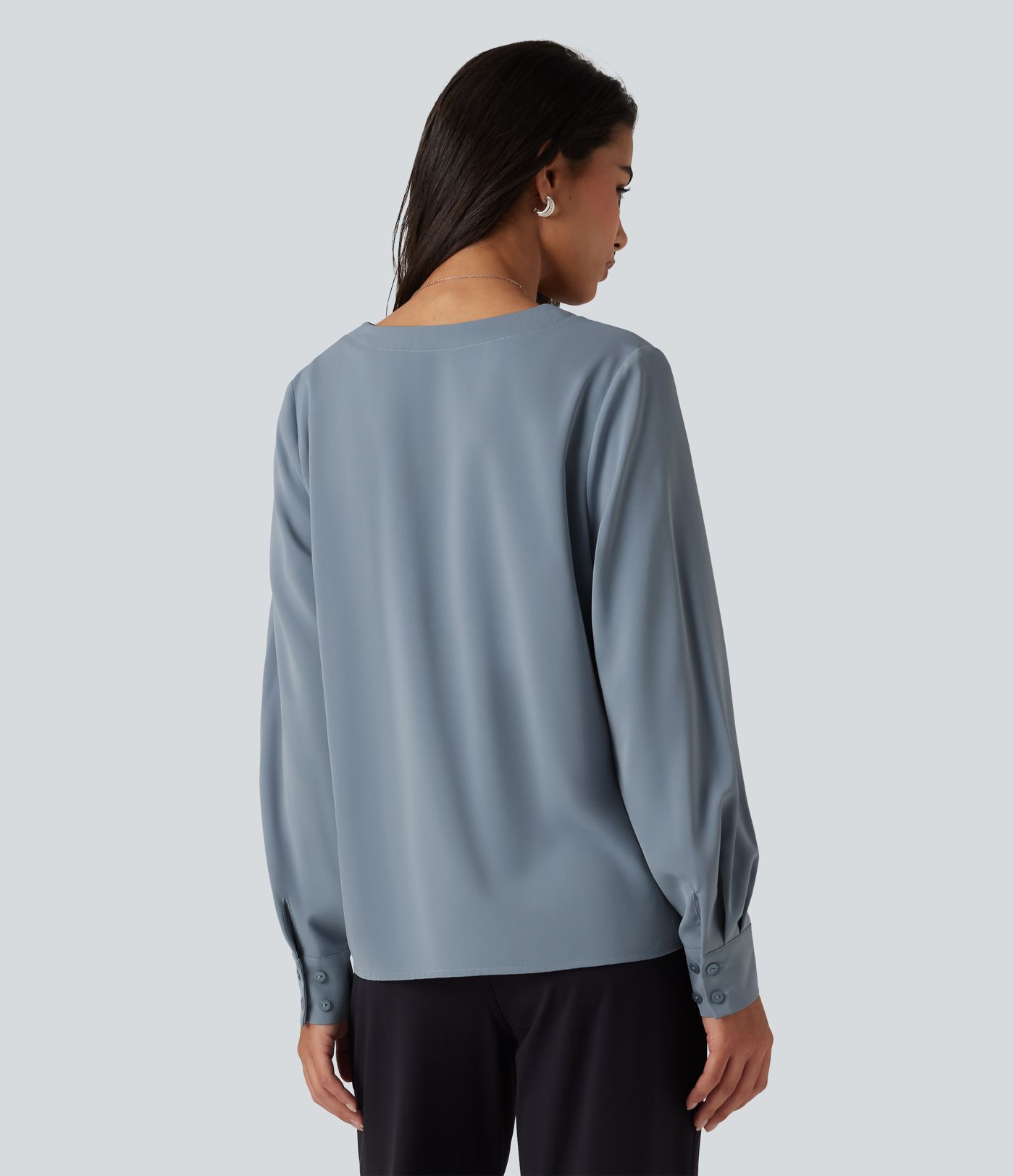 Blouse de bureau défroissage facile, col V et manches longues