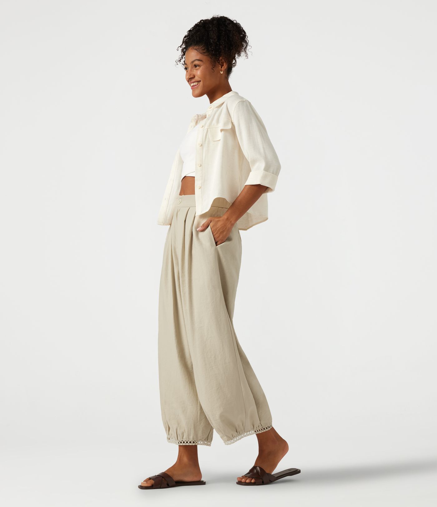 Mid Rise Ladder Trim 7/8 Length Casual Barrel Leg Pants with Pockets