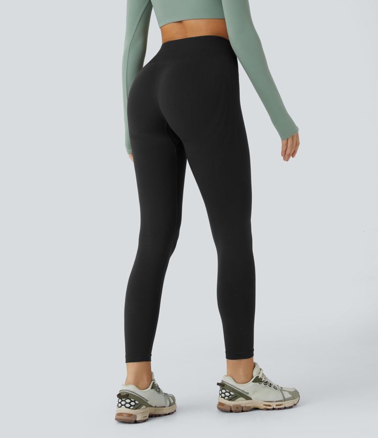 OneForm Seamless Flow — leggings de yoga sans coutures, taille mi-haute, effet gainant pour le ventre et liftant pour les fesses OneForm Seamless Flow — leggings de yoga sans coutures, taille mi-haute, effet gainant pour le ventre et liftant pour les fesses