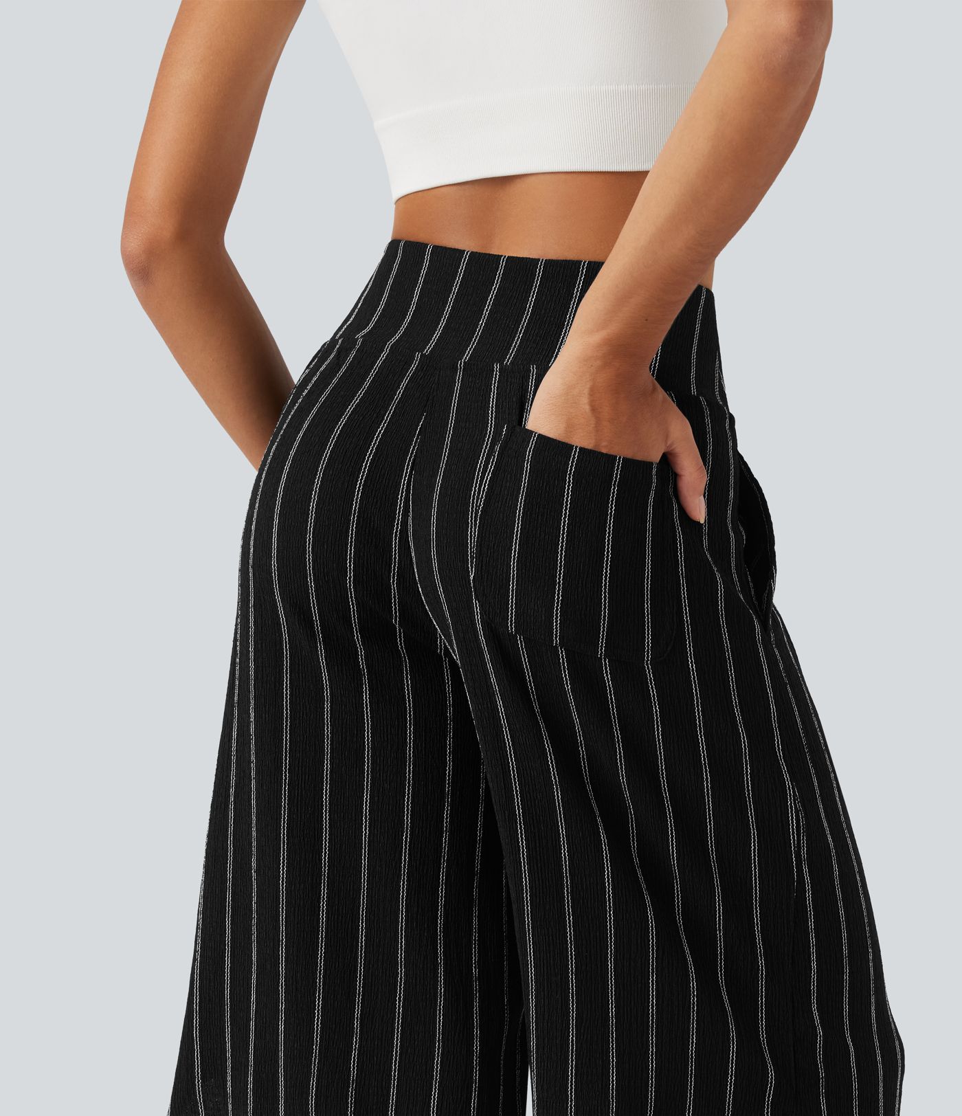High Waisted Curved Hem Stripe Capri Casual Pants with Pockets High Waisted Curved Hem Stripe Capri Casual Pants with Pockets