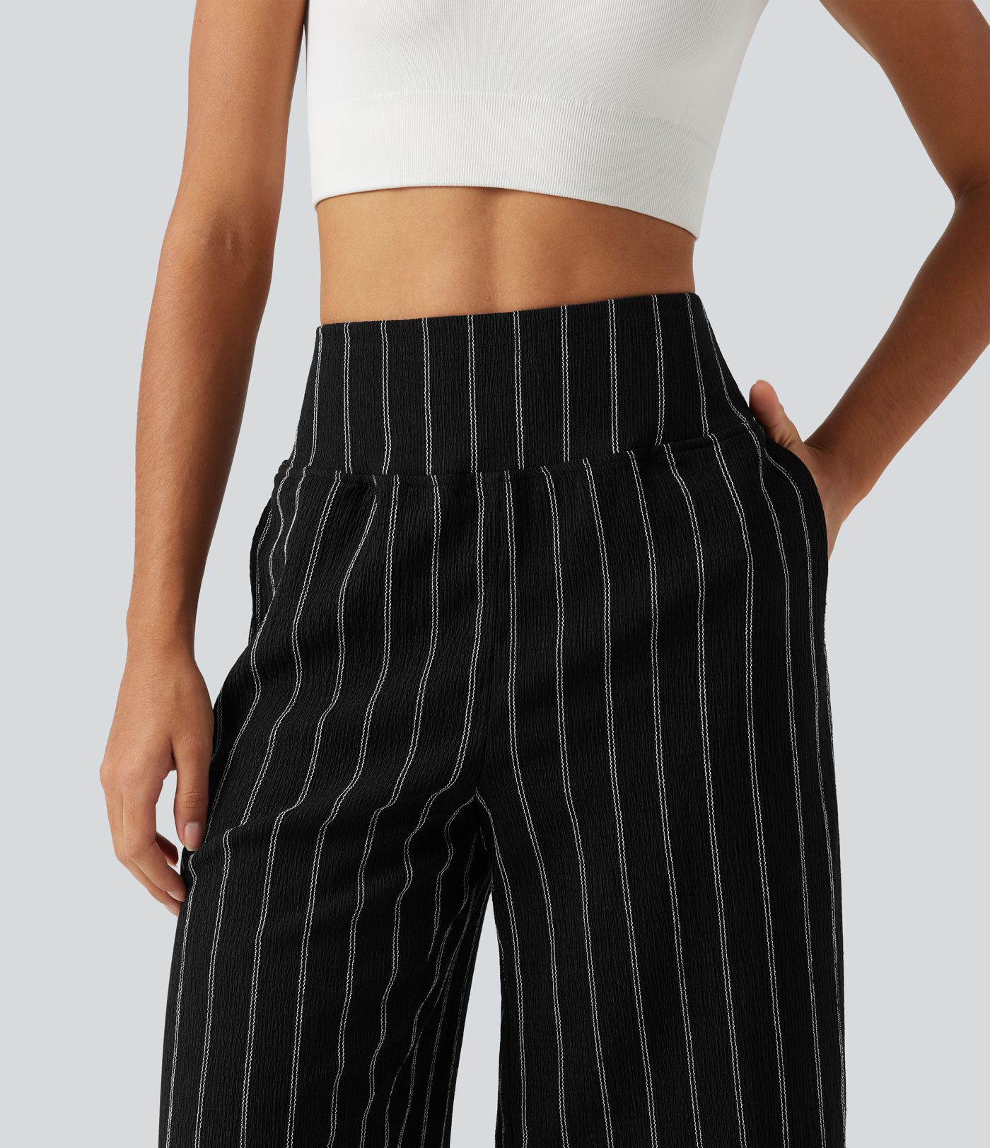 High Waisted Curved Hem Stripe Capri Casual Pants with Pockets High Waisted Curved Hem Stripe Capri Casual Pants with Pockets
