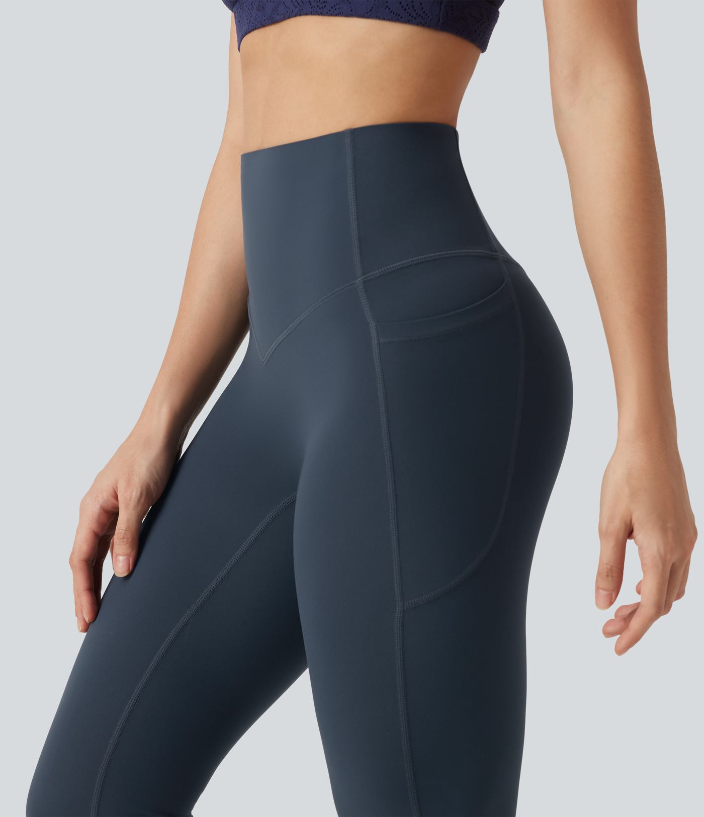 Legging de yoga bootcut Halara UltraSculpt™ taille haute gainant avec poches Legging de yoga bootcut Halara UltraSculpt™ taille haute gainant avec poches