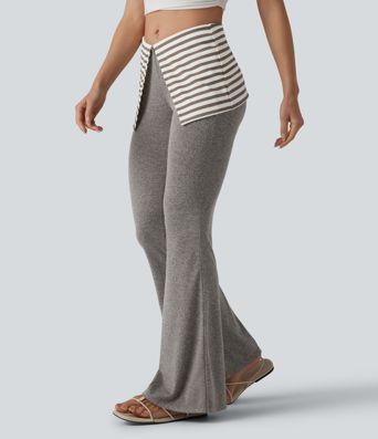 Pantalon évasé décontracté à taille basse avec taille rabattable, à rayures et effet chiné Pantalon évasé décontracté à taille basse avec taille rabattable, à rayures et effet chiné
