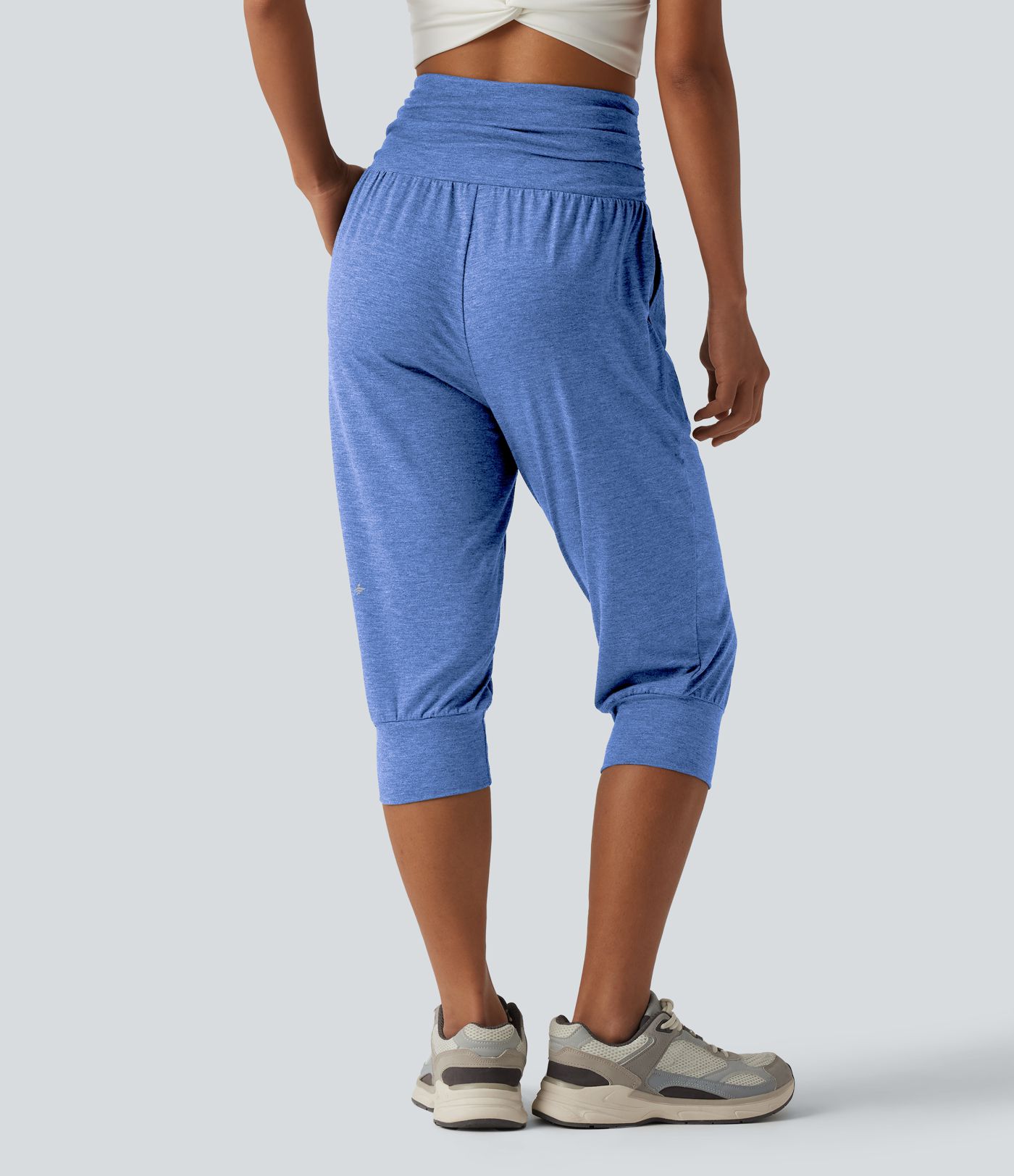 High Waisted Ruched Heathered Yoga Pedal Pushers Joggers with Pockets High Waisted Ruched Heathered Yoga Pedal Pushers Joggers with Pockets