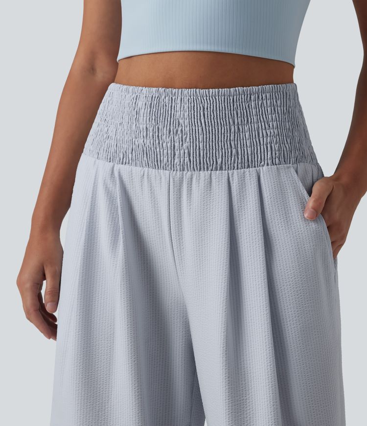 Lässige, geraffte Hose mit hohem Crinkle-Bund, Seitentaschen und weitem Bein - schnelltrocknend