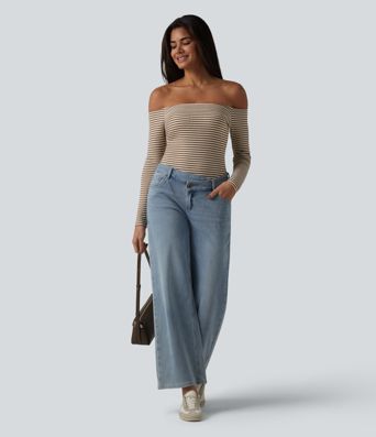 Lässiges, schulterfreies T-Shirt aus geripptem Strick mit langen Ärmeln, integriertem BH und Streifen Lässiges, schulterfreies T-Shirt aus geripptem Strick mit langen Ärmeln, integriertem BH und Streifen