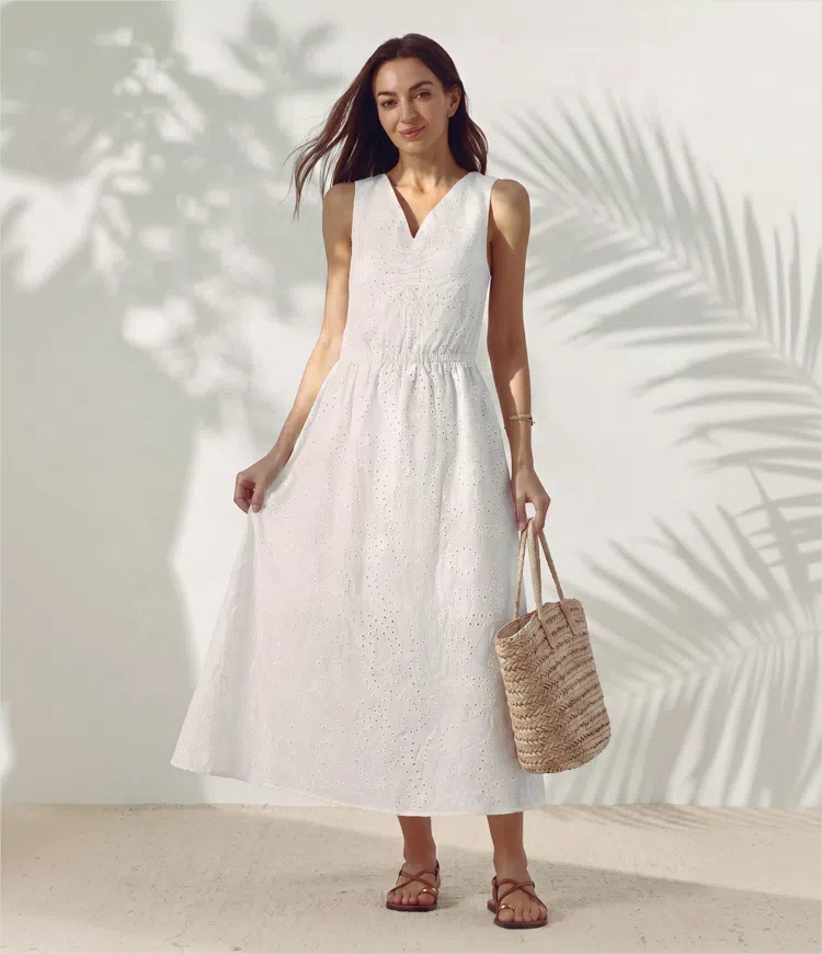 Robe midi fluide sans manches à encolure en V, nouée dans le dos.