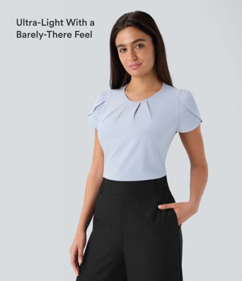 Breezeful™ Top de travail à séchage rapide — encolure ronde, manches courtes, dos avec ouverture en forme de goutte