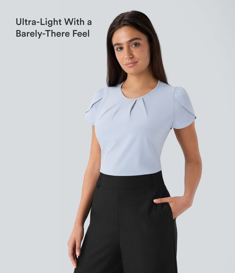 Breezeful™ Top de travail à séchage rapide — encolure ronde, manches courtes, dos avec ouverture en forme de goutte