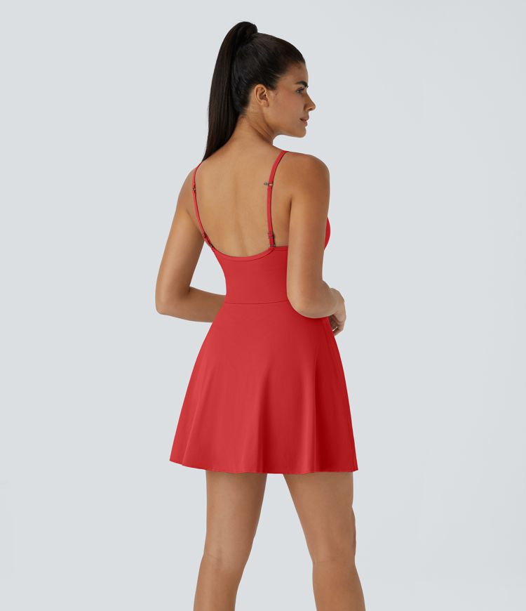 Softlyzero™ Plyšové mini slip šaty s odhalenými zády, nastavitelnými ramínky a 2v1 kapsou — taneční/aktivní šaty