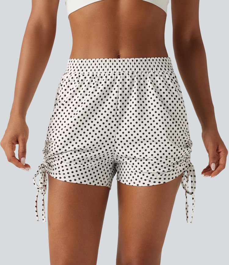 Short à pois 8 cm taille mi-haute avec bas froncé, laçage et poches Short à pois 8 cm taille mi-haute avec bas froncé, laçage et poches
