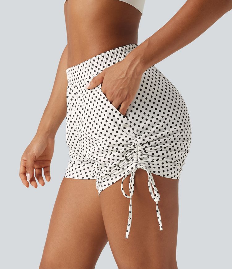 Short à pois 8 cm taille mi-haute avec bas froncé, laçage et poches Short à pois 8 cm taille mi-haute avec bas froncé, laçage et poches