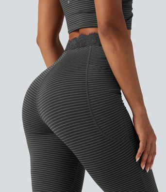 Flare-Yoga-Leggings mit hohem V-förmigem Bund, Seitentaschen, Kontrastspitze und Streifen