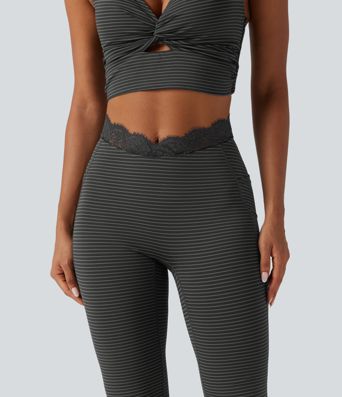 Flare-Yoga-Leggings mit hohem V-förmigem Bund, Seitentaschen, Kontrastspitze und Streifen