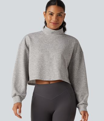 Lässiges, verkürztes Sweatshirt mit Stehkragen und langen Ärmeln Lässiges, verkürztes Sweatshirt mit Stehkragen und langen Ärmeln