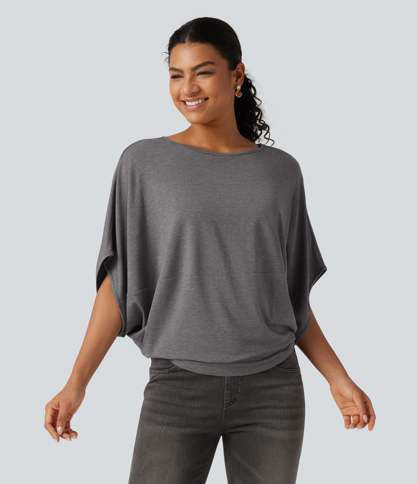 Round Neck Batwing Sleeve Relaxed Casual Top Round Neck Batwing Sleeve Relaxed Casual Top