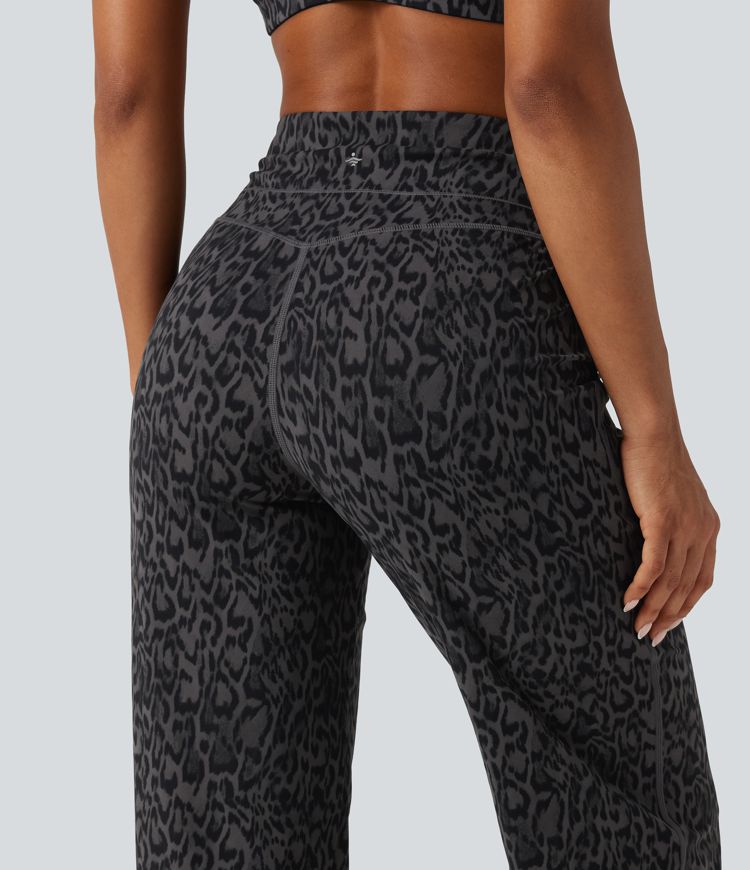 Halara UltraSculpt™ - Yoga-Jogginghose mit hohem Bund, Seitentaschen, Bauchkontrolle und Leopardenmuster Halara UltraSculpt™ - Yoga-Jogginghose mit hohem Bund, Seitentaschen, Bauchkontrolle und Leopardenmuster