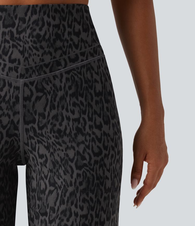 Halara UltraSculpt™ - Yoga-Jogginghose mit hohem Bund, Seitentaschen, Bauchkontrolle und Leopardenmuster
