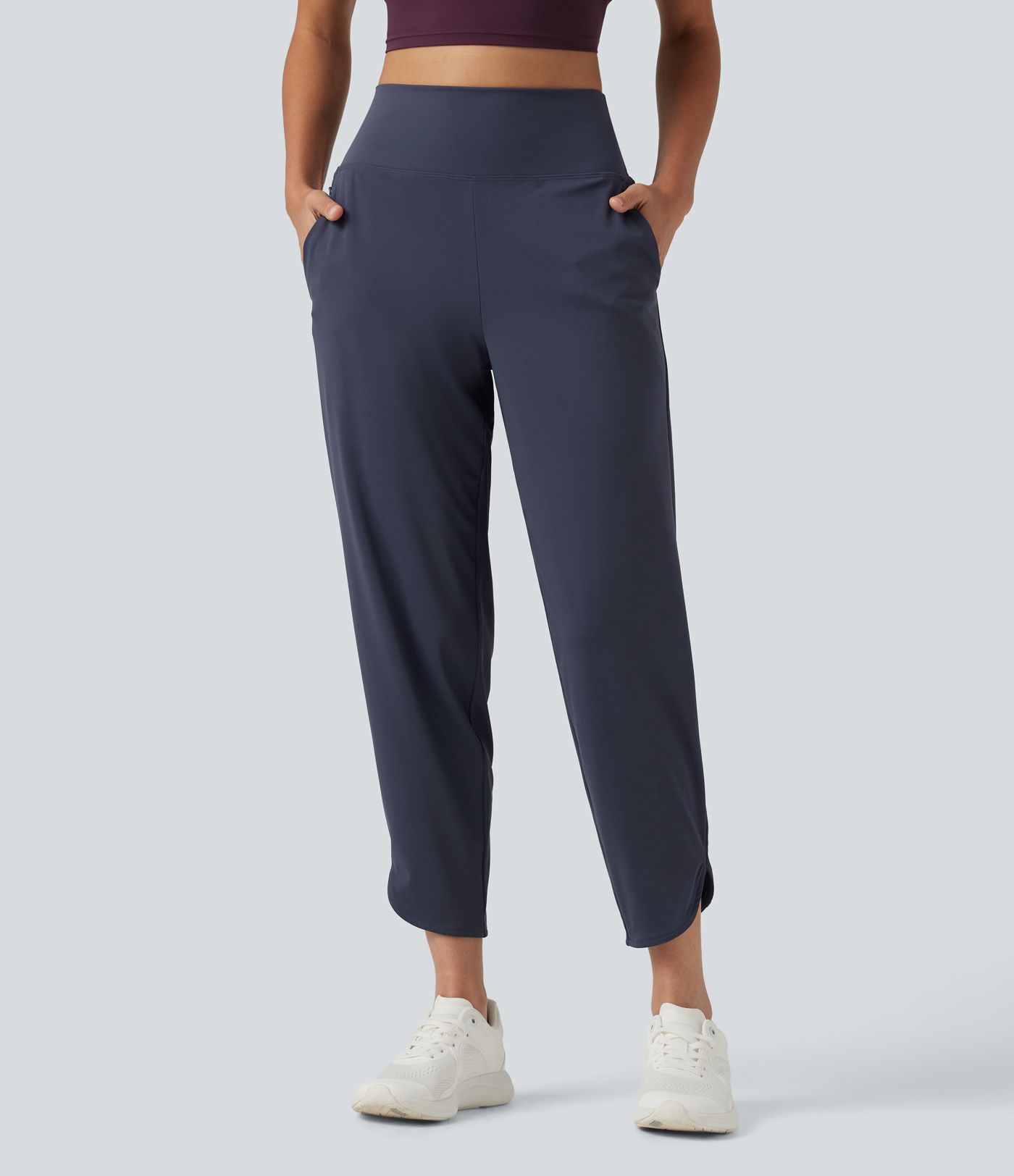 Hoch geschnittene Laufhosen mit innenliegendem Kordelzug, verkürzter Länge und geschwungenem Saum - InstantCool, schnelltrocknend, mit Taschen - UPF50+ Hoch geschnittene Laufhosen mit innenliegendem Kordelzug, verkürzter Länge und geschwungenem Saum - InstantCool, schnelltrocknend, mit Taschen - UPF50+