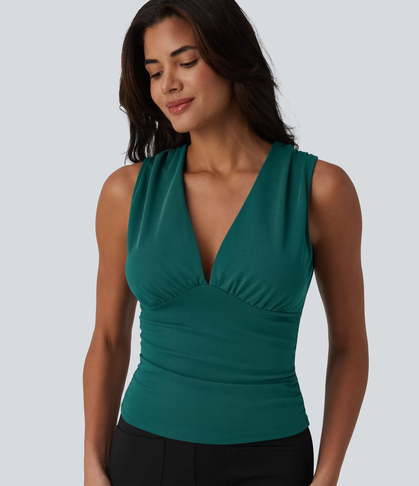 Débardeur tailleur col V avec fronces et brassière intégrée Débardeur tailleur col V avec fronces et brassière intégrée